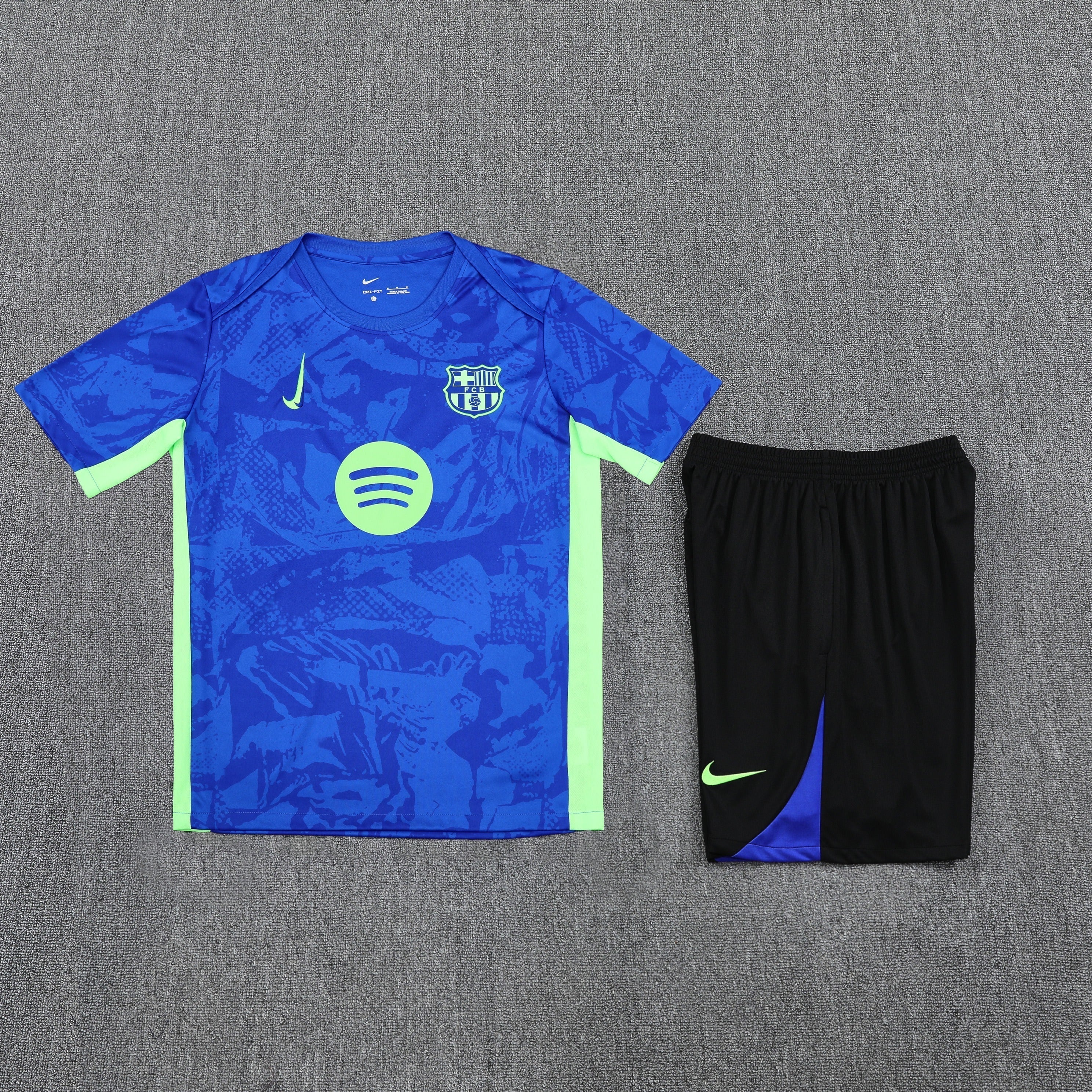 Ensemble Football - Barcelone