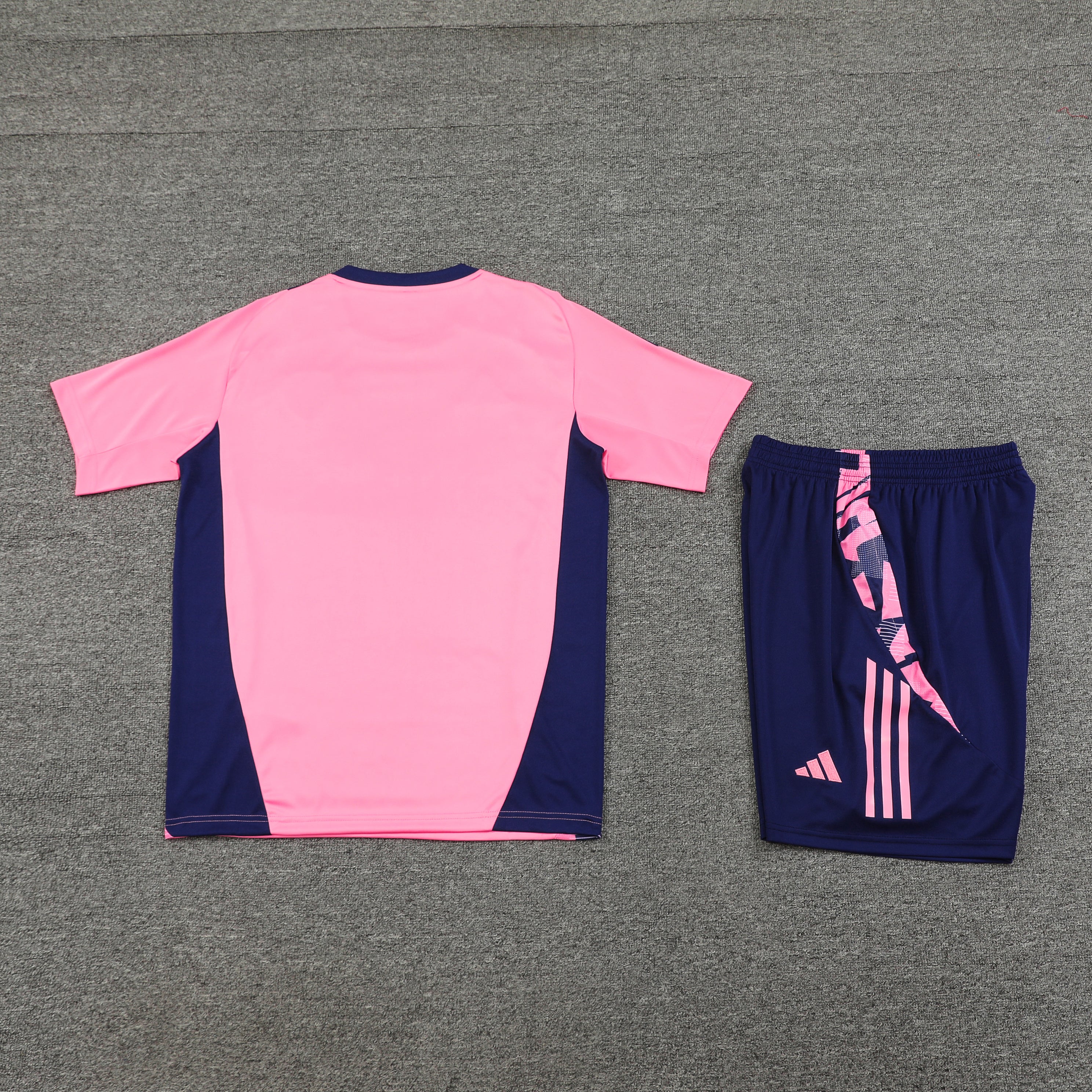Ensemble Football - Arsenal